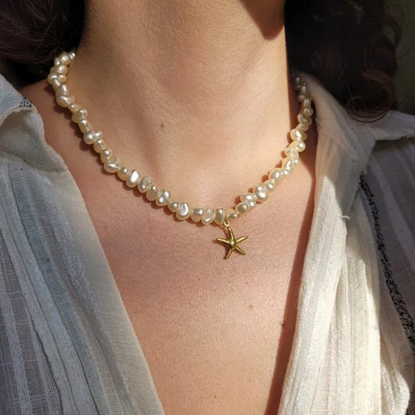 Golden star necklace