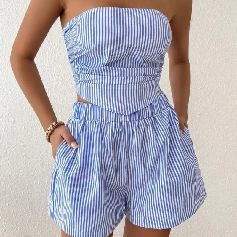 Conjunto azul de rayas sin mangas