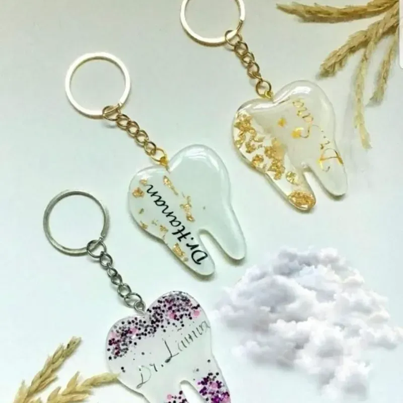 Llaveros con forma de muela para Odontólogas