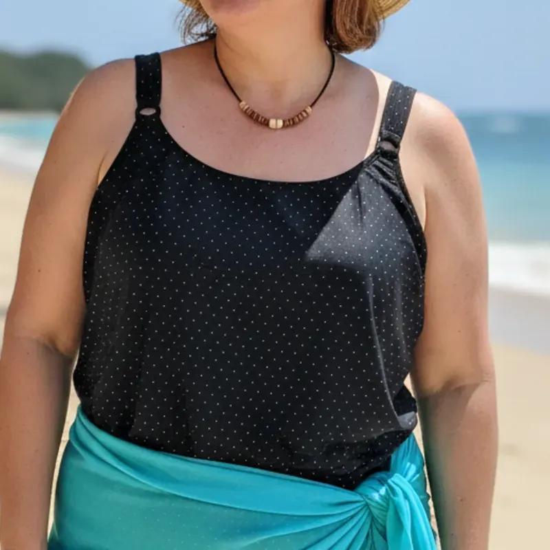 Blusa de playa de puntitos