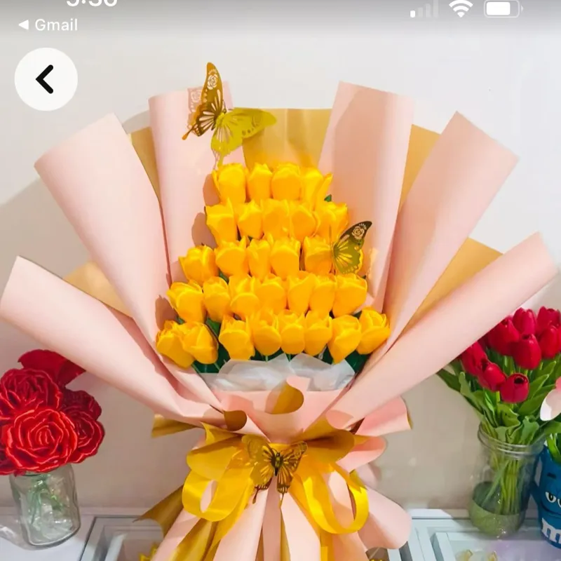 Ramo de 25 tulipanes