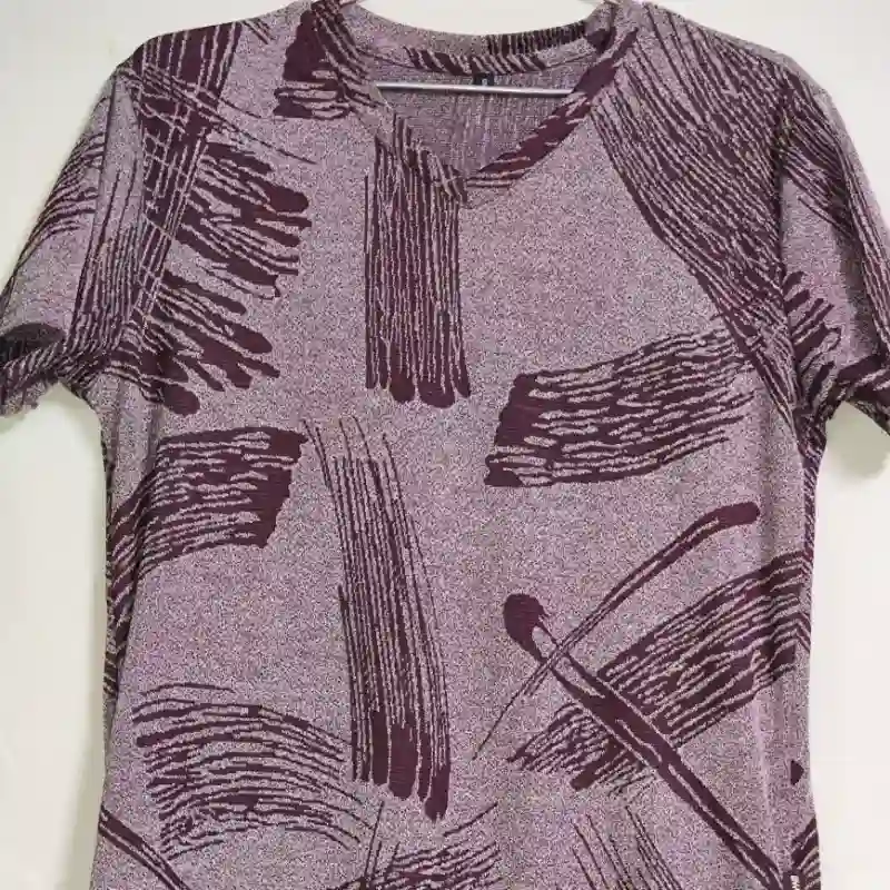 Pullover de Hombre Rojo Vino cuello V Talla S