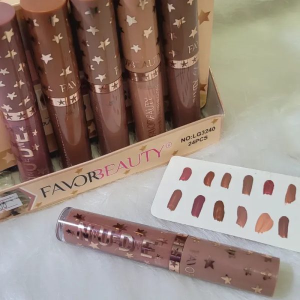 Labial Nude