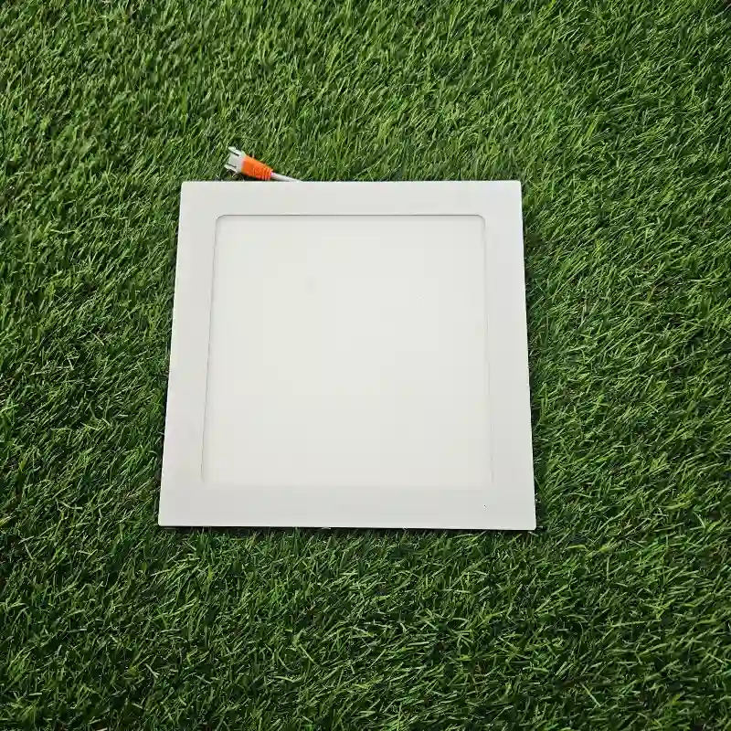 Luminaria empotrable cuadrada 24W