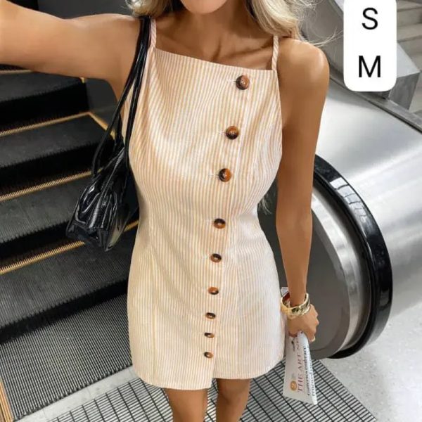  Vestido Urban Lines – Estilo casual con rayas verticales y botones diagonales
