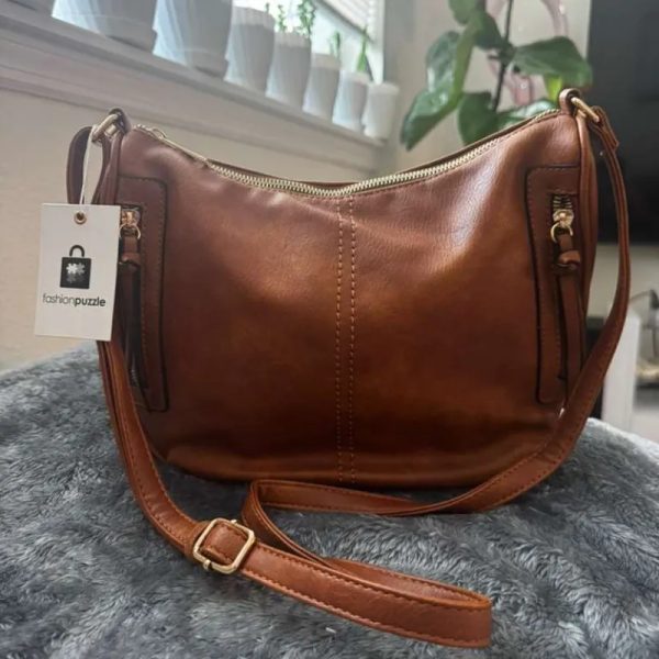 Cartera carmelita