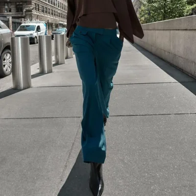 Pantalón pinzas detalles