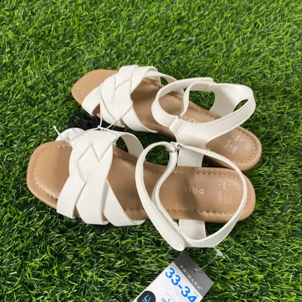 Sandalias blancas