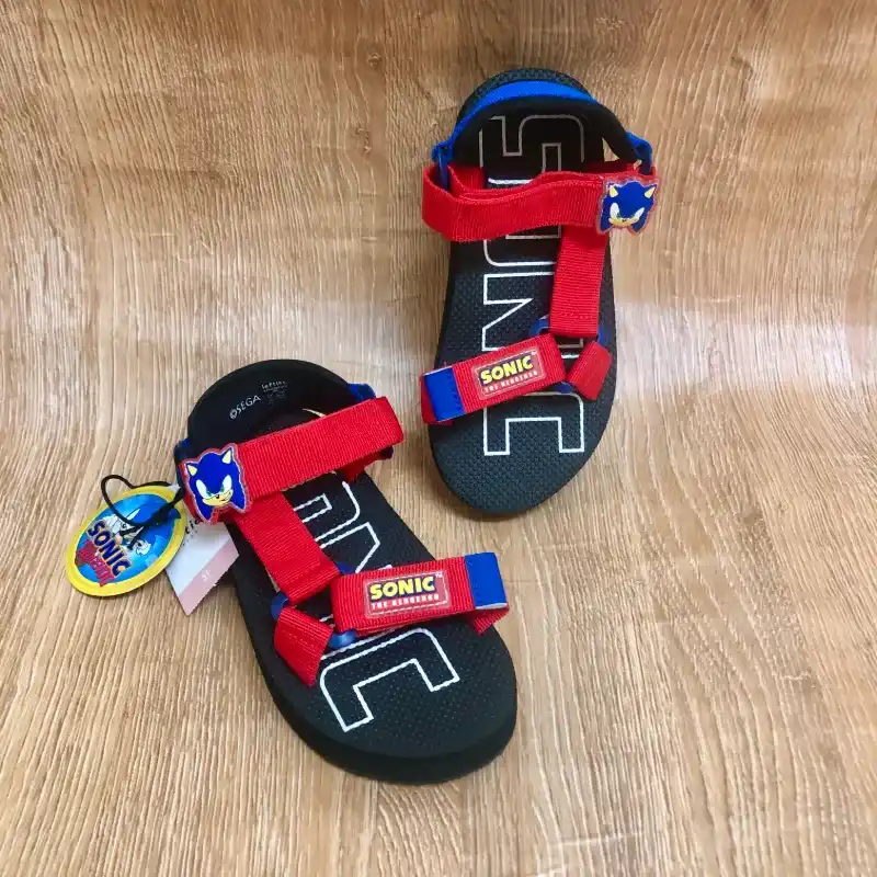 Sandalias de Sonic color rojo