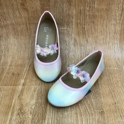 Ballerinas de colores con flores