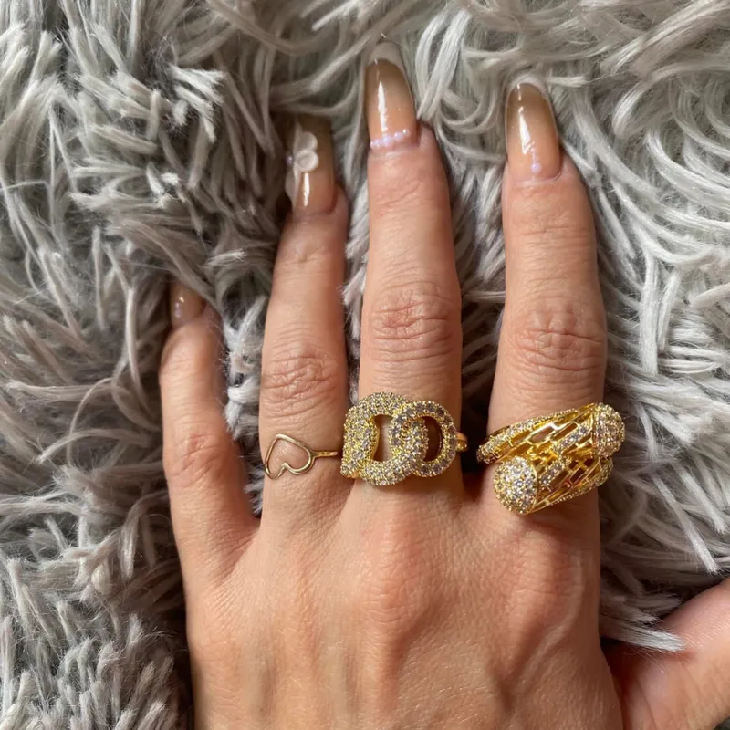 Anillos de oro golfi