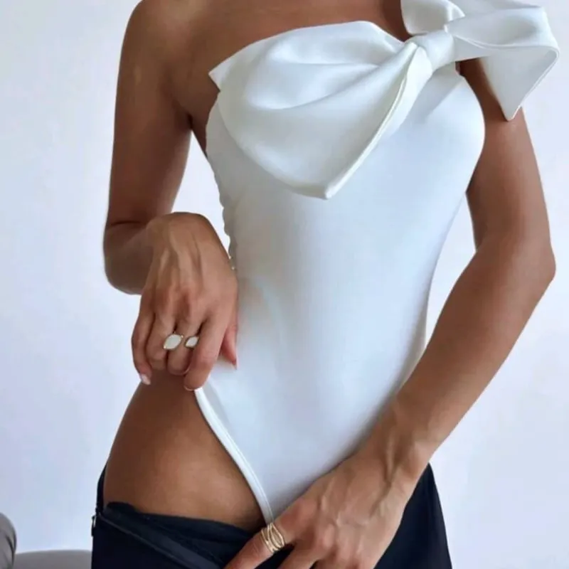 Body con adorno de lazo