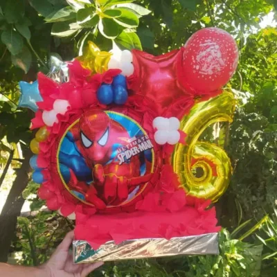 Caja sorpresa con globos para niños