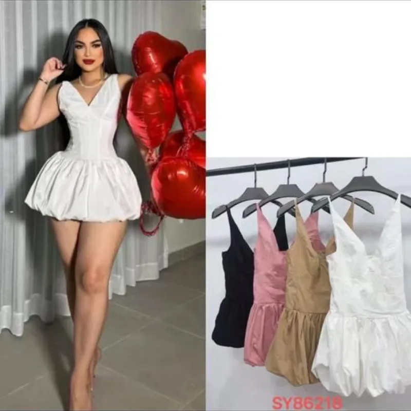 Vestido Falda Globo y Escote en V