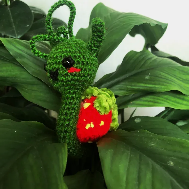 Amigurumi de caracol y caparazón de fresa