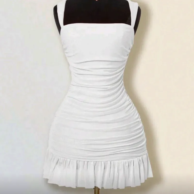  Vestido con vuelo bajo — Blanco