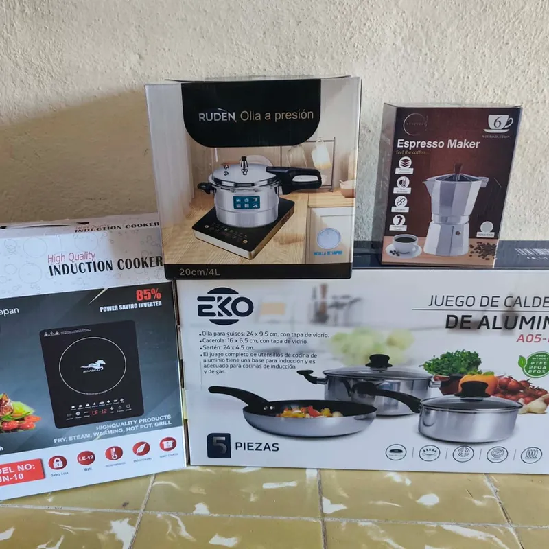 Combo de hornilla de inducción +juego de calderos y sartén + olla de 3 válvula + cafetera