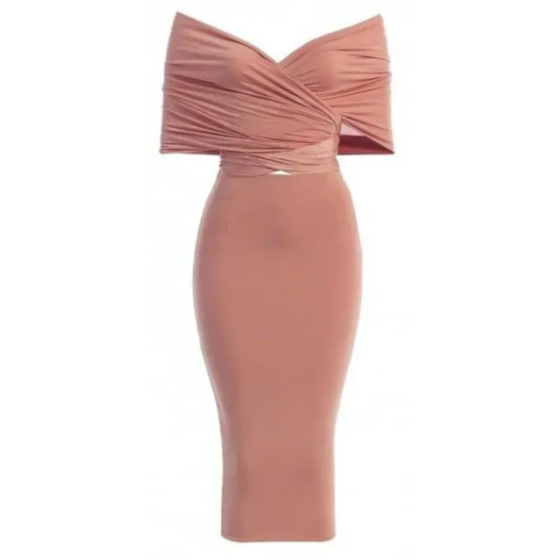 Vestido con escote barco