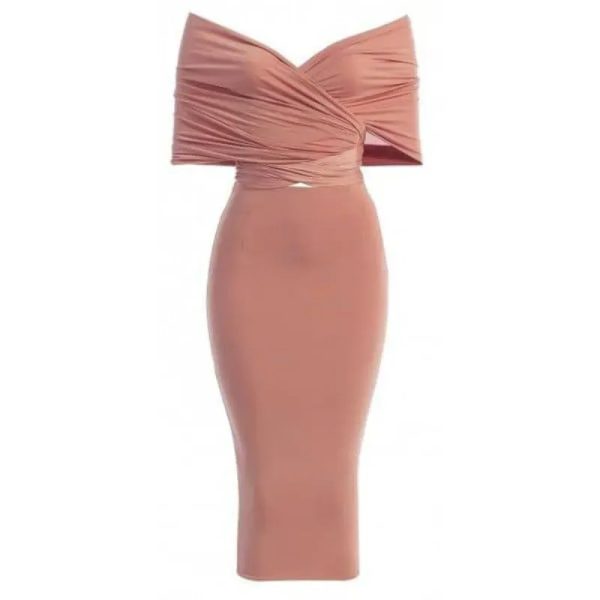 Vestido con escote barco