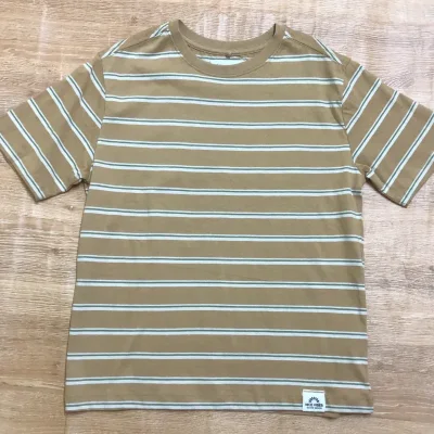 Pulóver de rayas color marrón