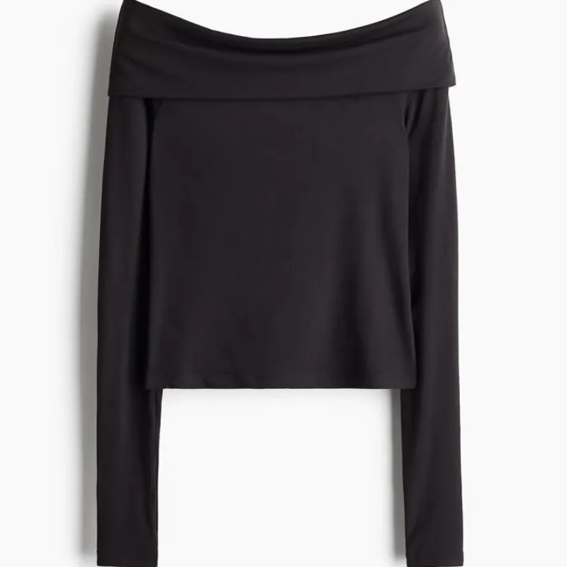Blusa cuello de barco H&M