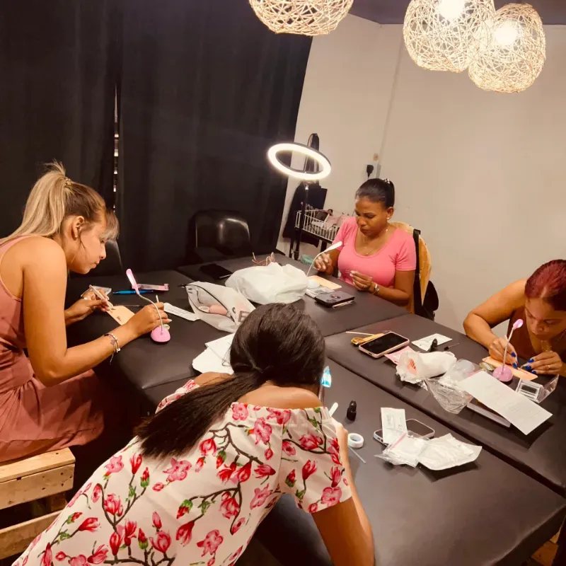 Curso de extensiones de pestañas