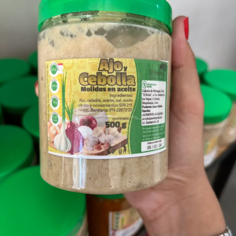 Ajo y cebolla molidos en aceite
