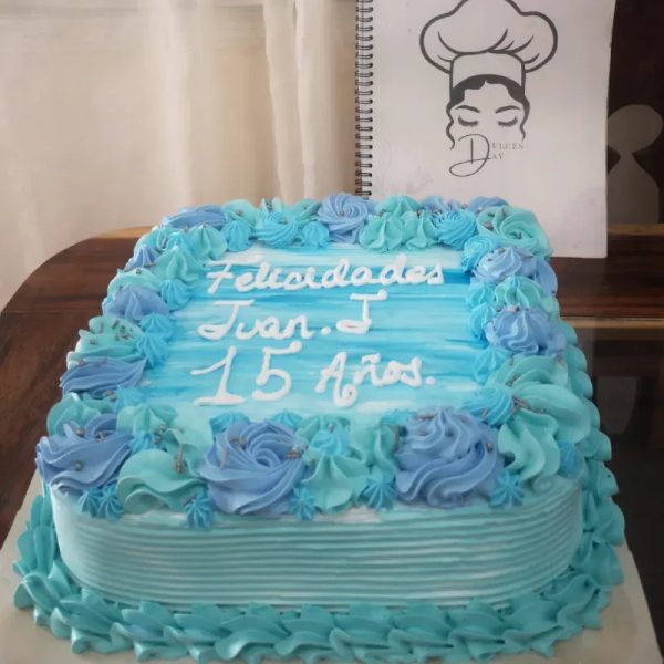 Cake de 27 cm cuadrados.
