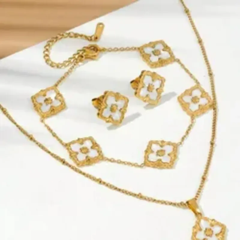 Set Van Cleef blanco