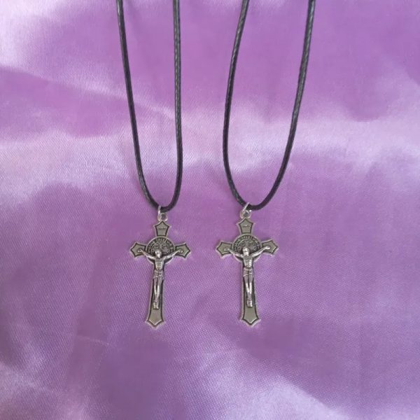 Collar de cruz