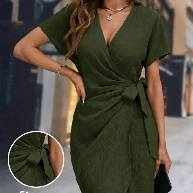  Vestido corto con nudo frontal — Verde Militar