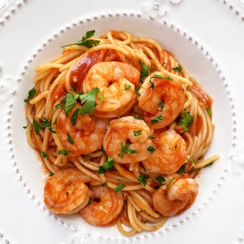 Spaguetti con Camarón & Queso Gouda