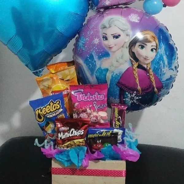 Regalo con globos y confituras
