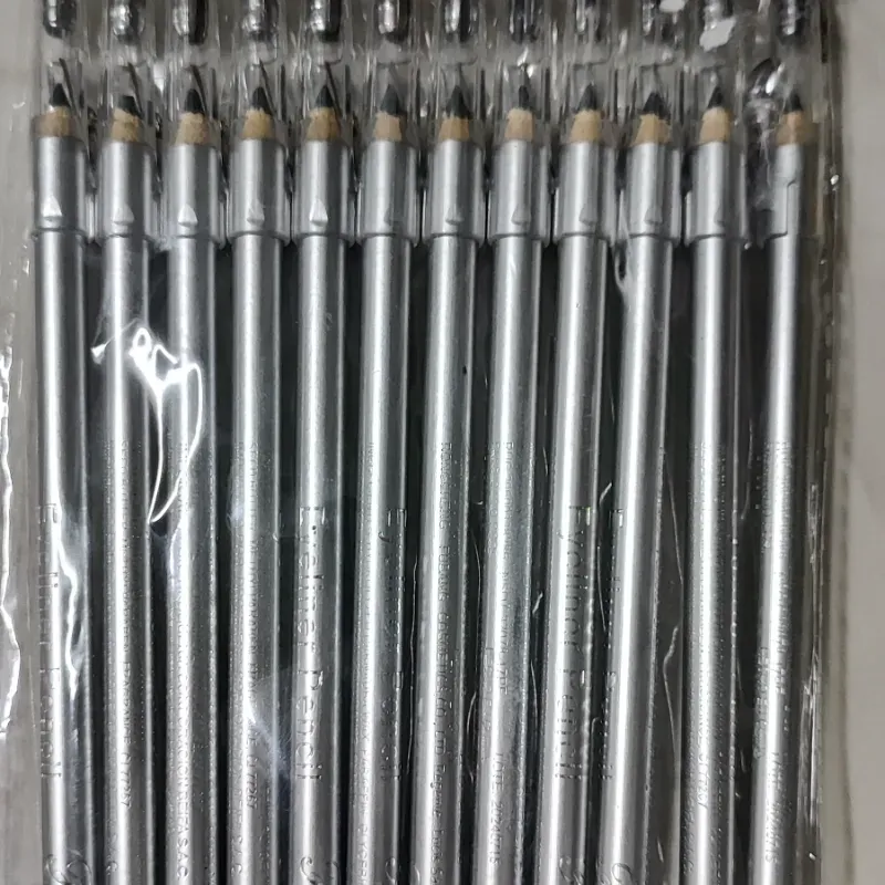 Lápiz delineador de ojos