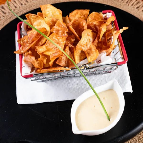 Chips de Boniato con Salsa Alioli