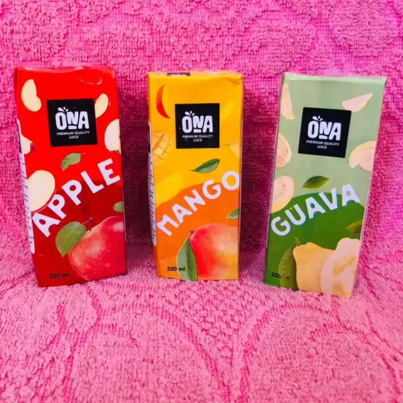 Jugos de cajitas ,mango, manzana y guayaba