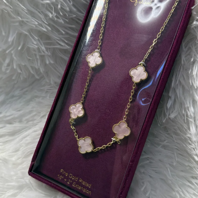 Cadema estilo van cleef