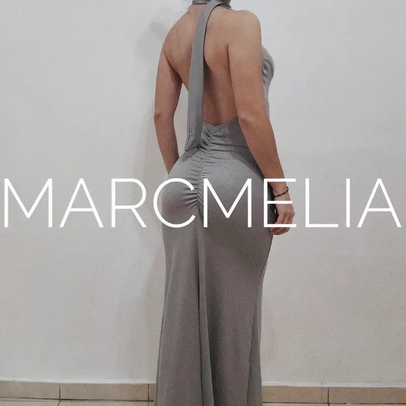 VESTIDO VERO GRIS (CORRUGADO Y ABERTURA TRASERA)