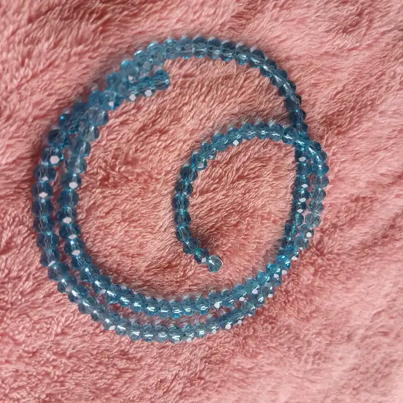 Swaroski tira 4mm azul claro transparente