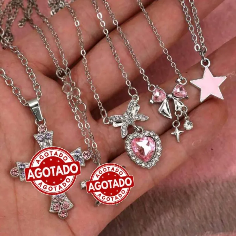 "Idilio de Cristal y Rosa"