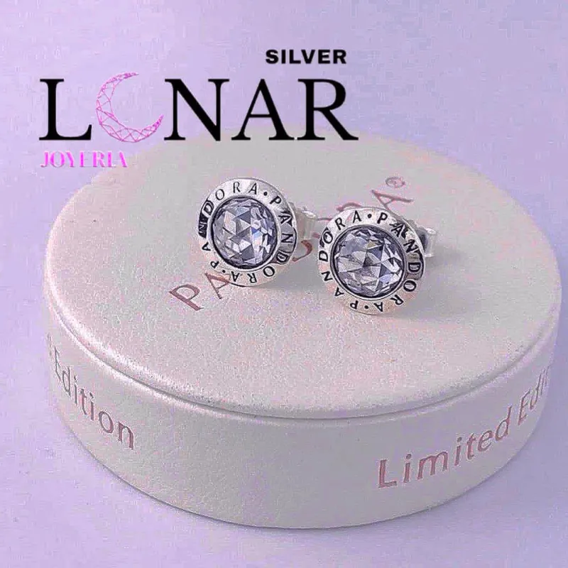 Aretes de Pandora clásicos con piedra