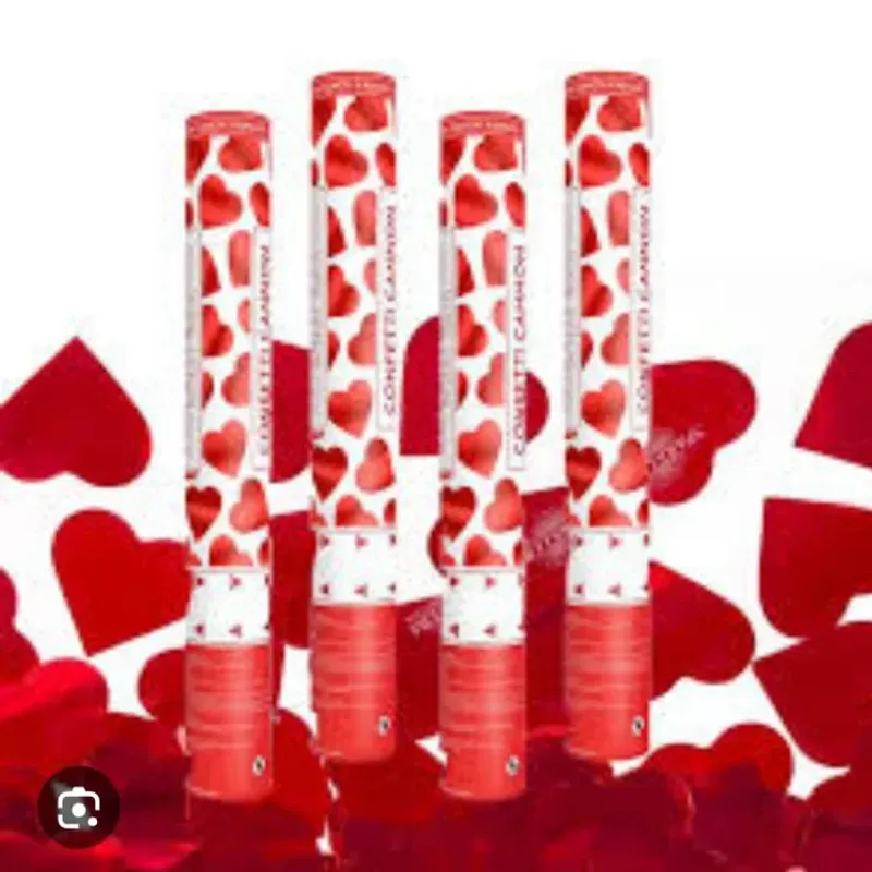 Confeti de corazones