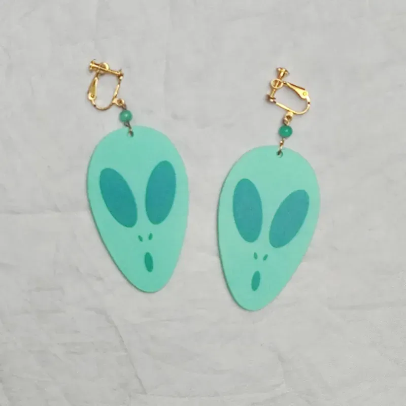  Aretes Momo (Dandadan)
