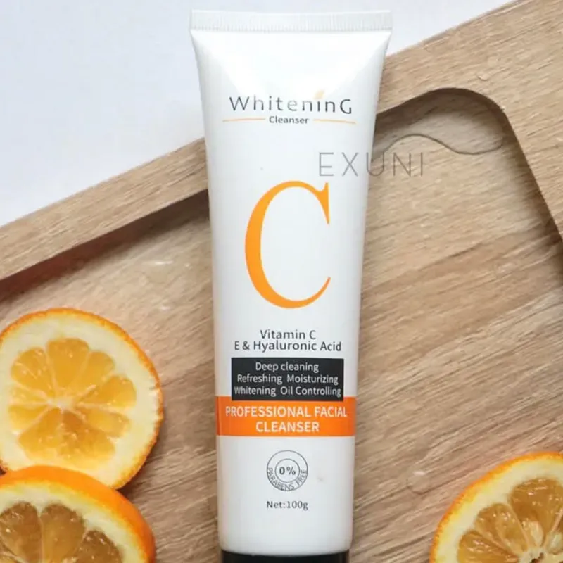 Limpiador facial de Vitamina C + ácido hialurónico