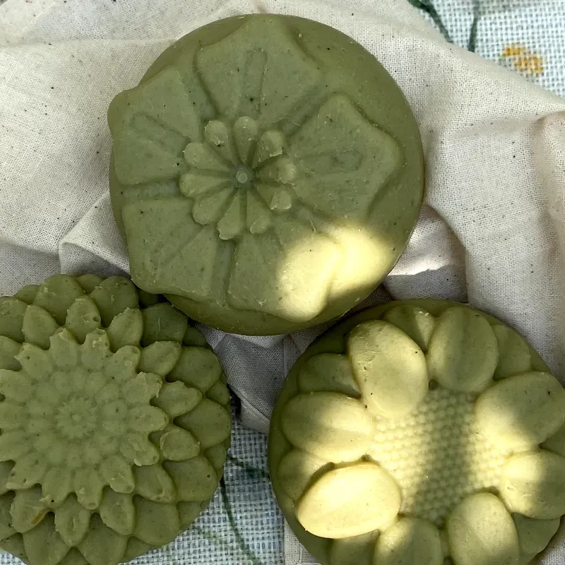 Jabón de Arcilla Verde y Aceite esencial de Árbol de té 