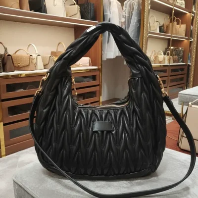 Cartera negra
