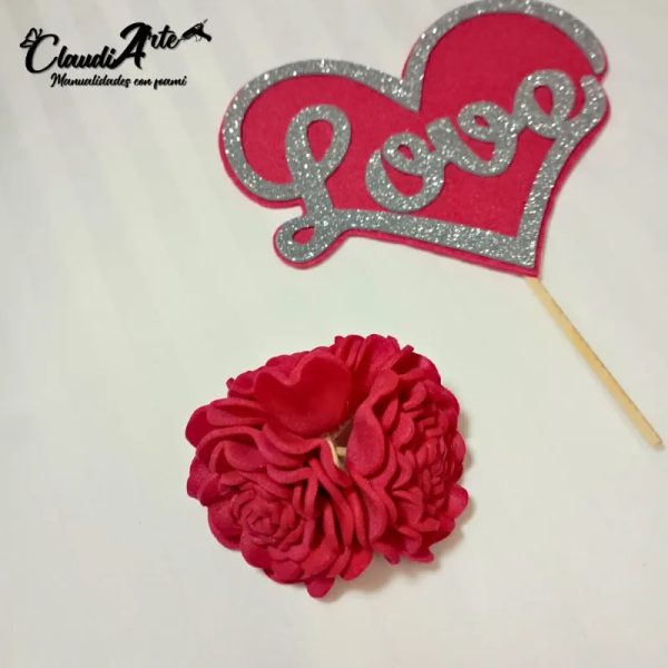 Cake topper
