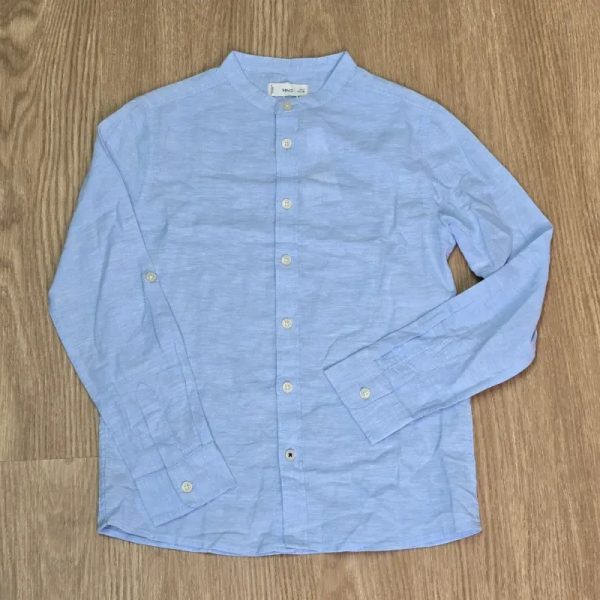 Camisa azul con Cuello Chino
