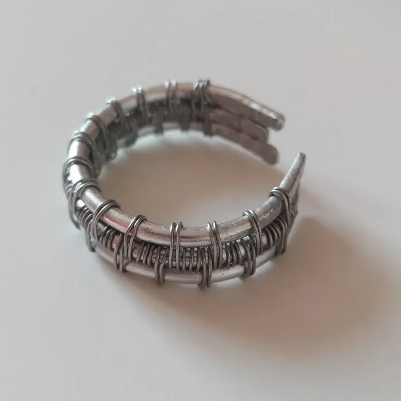 Anillo de acero