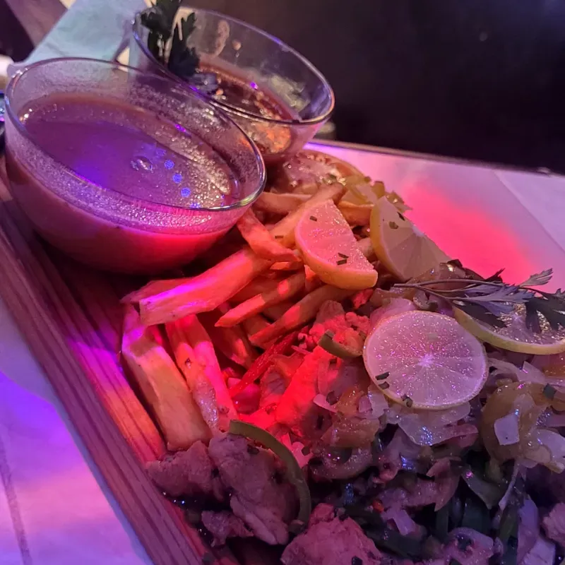 Pollo en Salsa